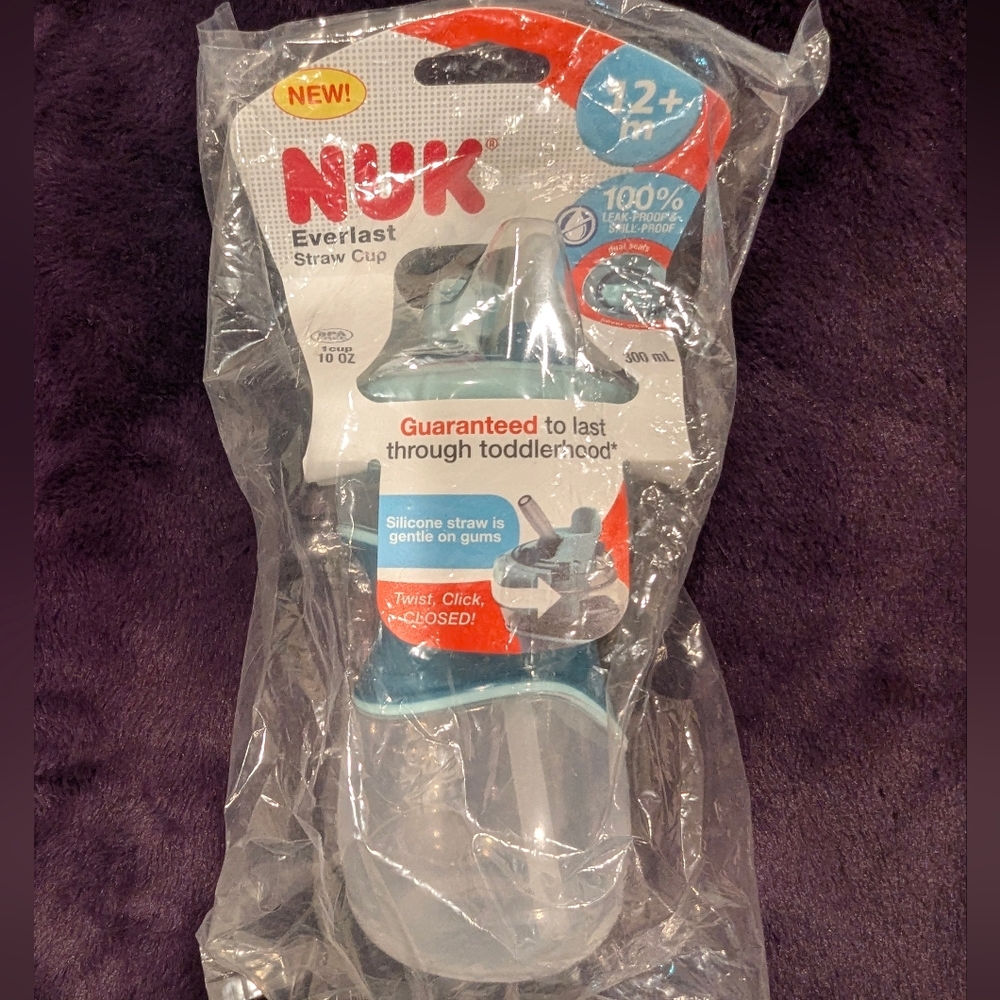 NWT nuk everlast straw cup 12m+